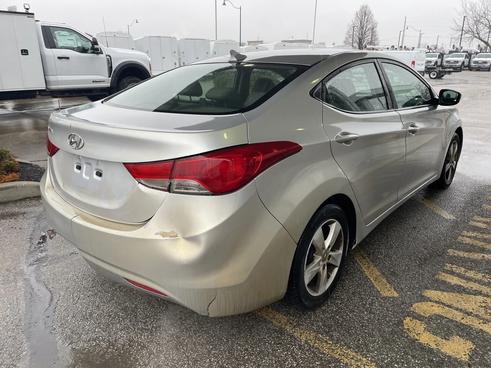 2013 Hyundai Elantra - Image 8 of 21