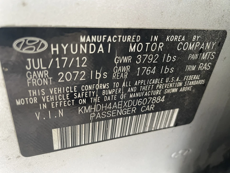 2013 Hyundai Elantra - Image 2 of 21
