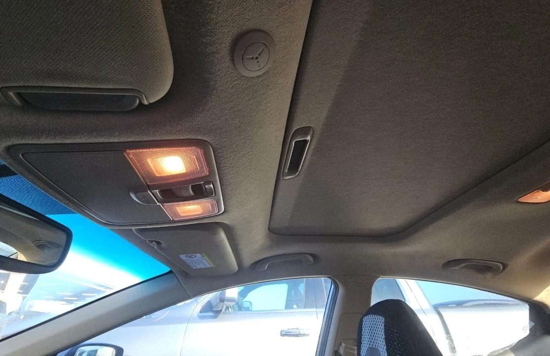 2013 Hyundai Elantra - Image 11 of 11