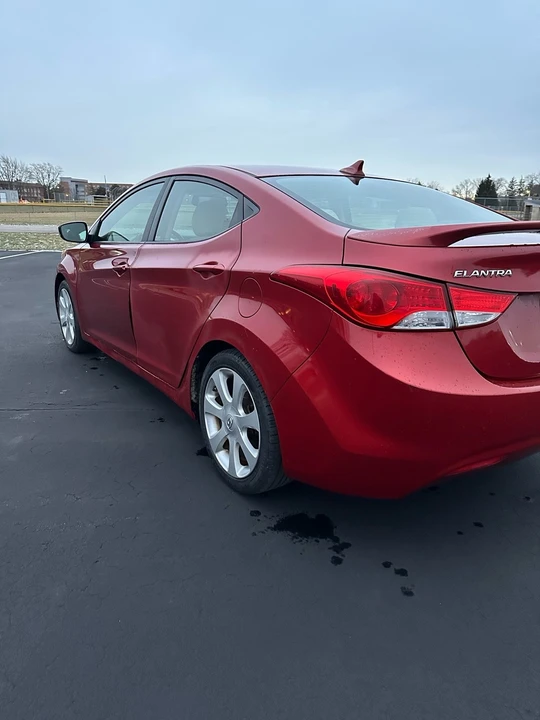 2013 Hyundai Elantra - Image 7 of 13