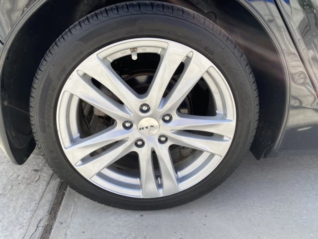 2013 Hyundai Elantra - Image 18 of 31