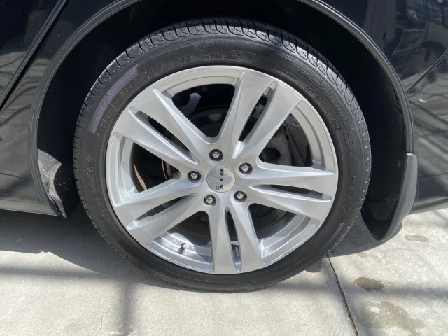 2013 Hyundai Elantra - Image 16 of 31