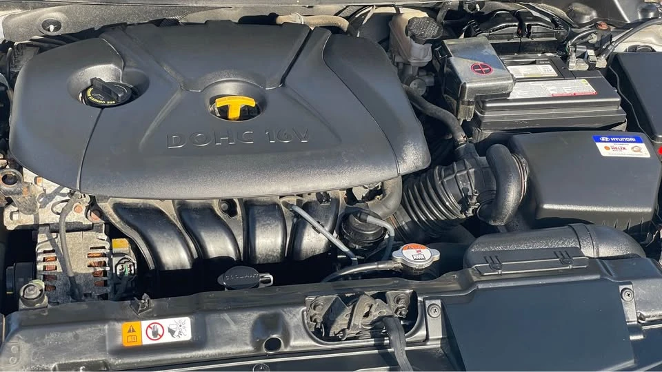 2013 Hyundai Elantra - Image 3 of 18