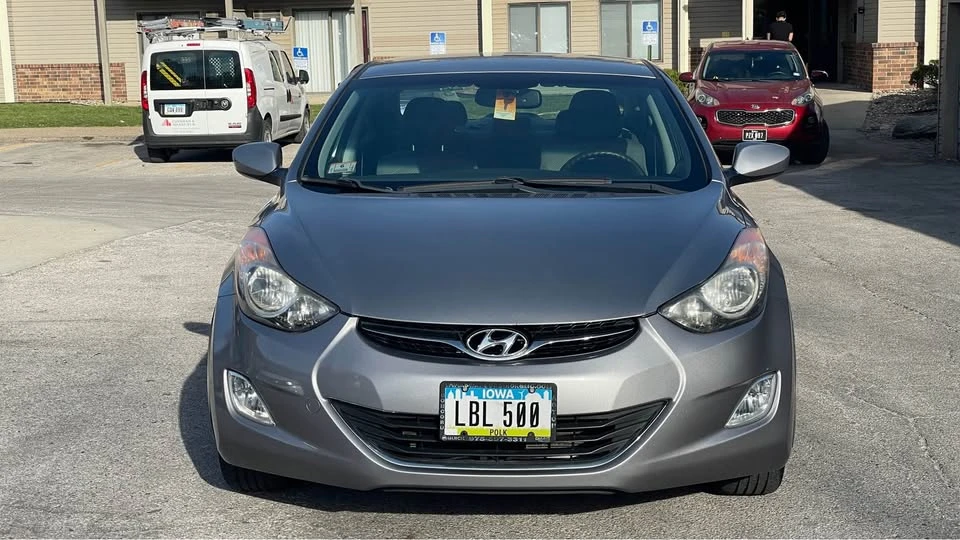 2013 Hyundai Elantra - Image 4 of 18