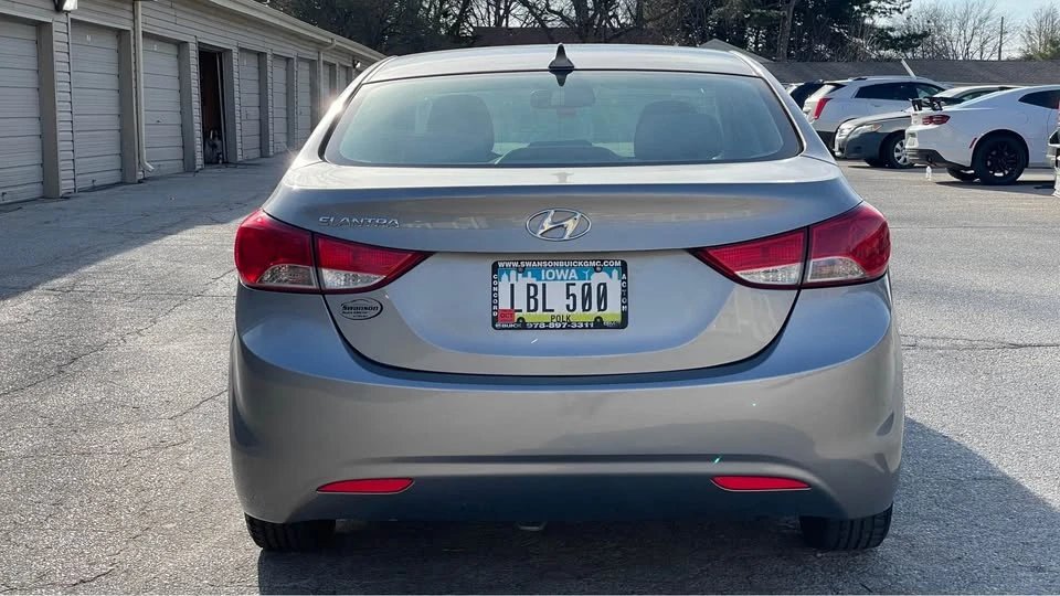 2013 Hyundai Elantra - Image 8 of 18