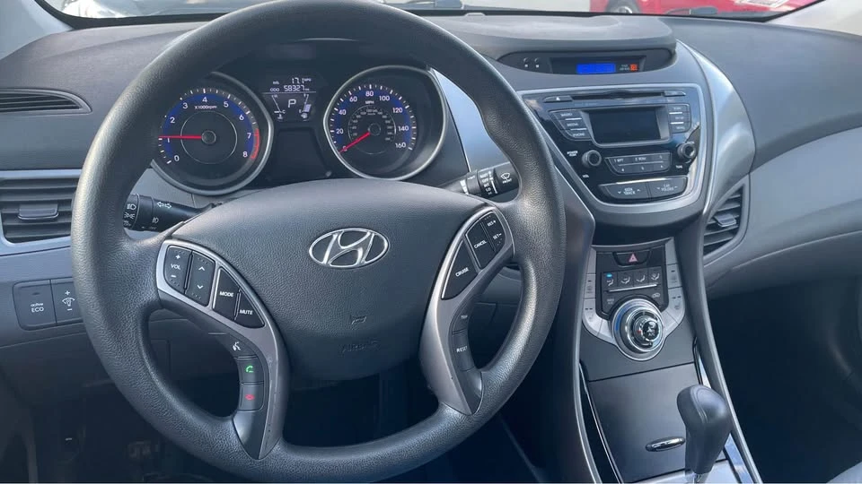 2013 Hyundai Elantra - Image 12 of 18