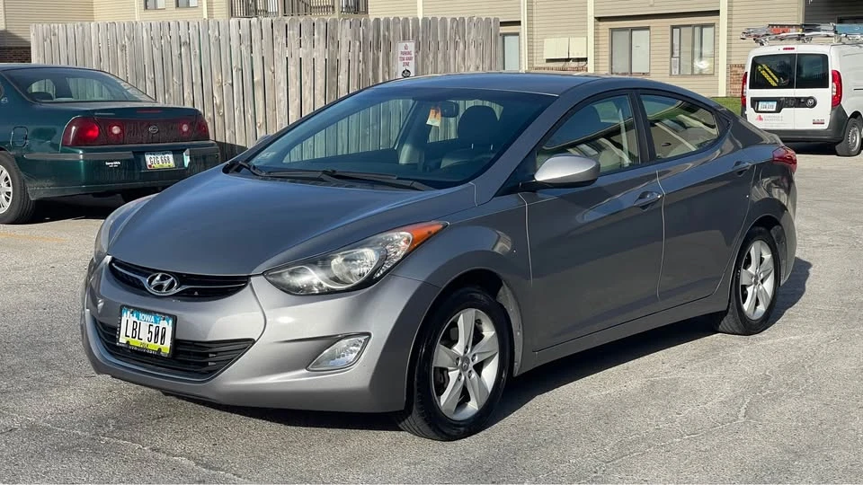 2013 Hyundai Elantra - Image 5 of 18