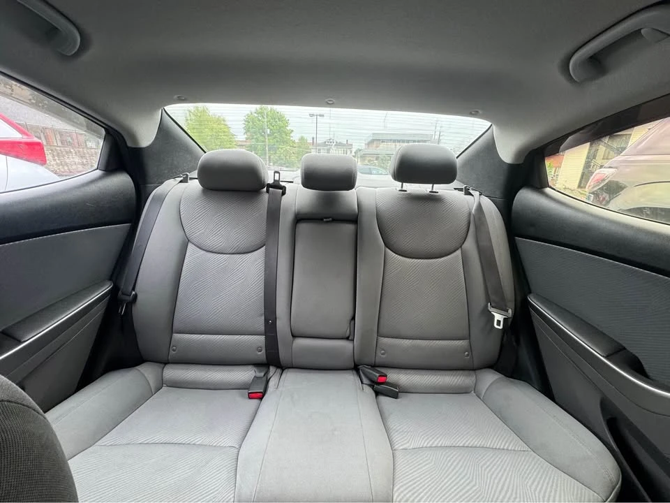 2013 Hyundai Elantra - Image 3 of 5
