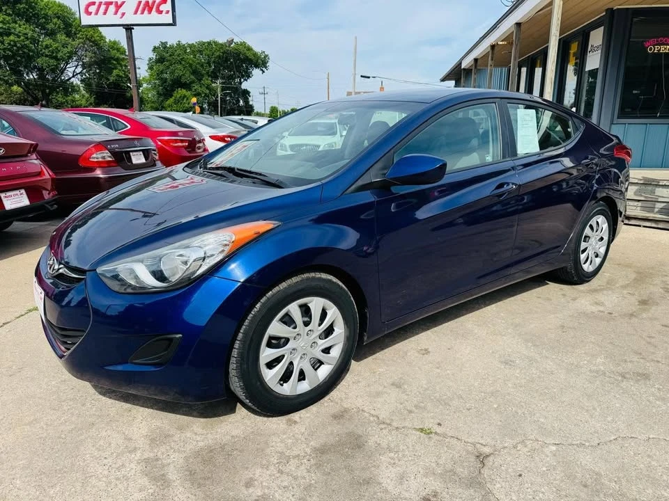 2013 Hyundai Elantra - Image 7 of 13