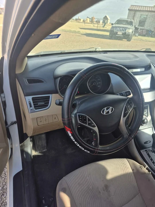 2013 Hyundai Elantra - Image 15 of 15
