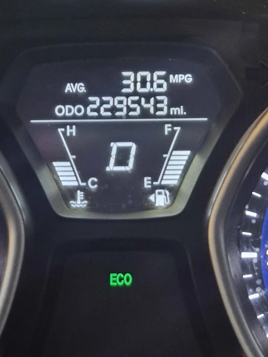 2013 Hyundai Elantra - Image 12 of 15