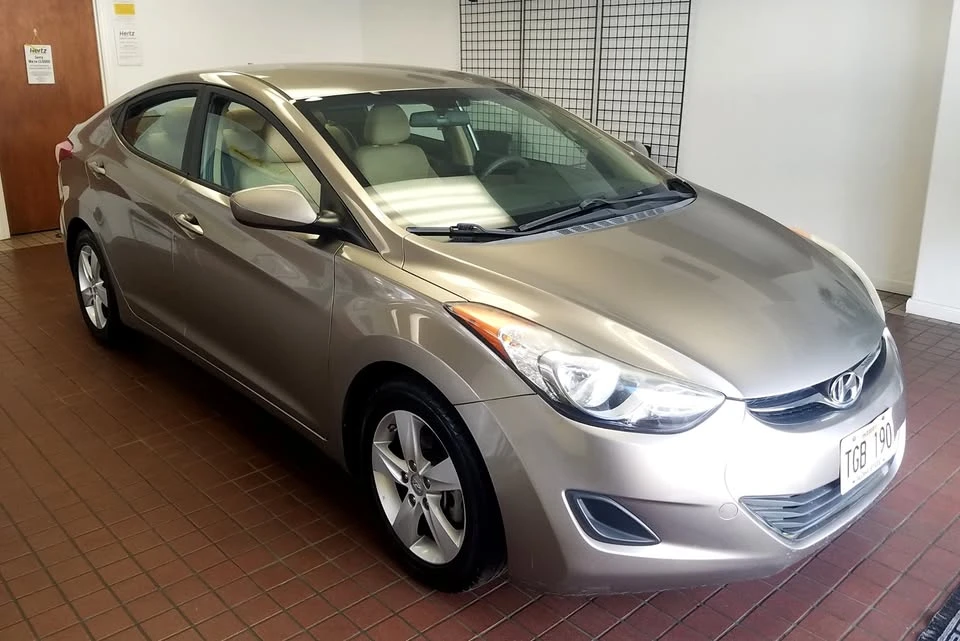 2013 Hyundai Elantra - Image 2 of 10