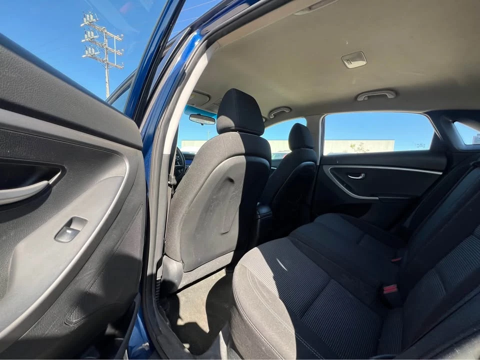 2013 Hyundai Elantra - Image 6 of 11