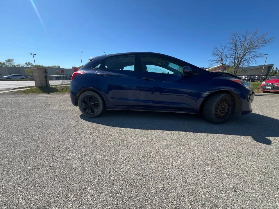 2013 Hyundai Elantra - Image 3 of 11