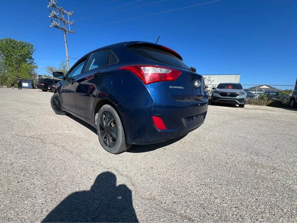 2013 Hyundai Elantra - Image 5 of 11
