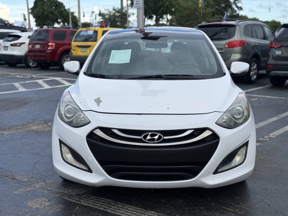 2013 Hyundai Elantra - Image 9 of 21