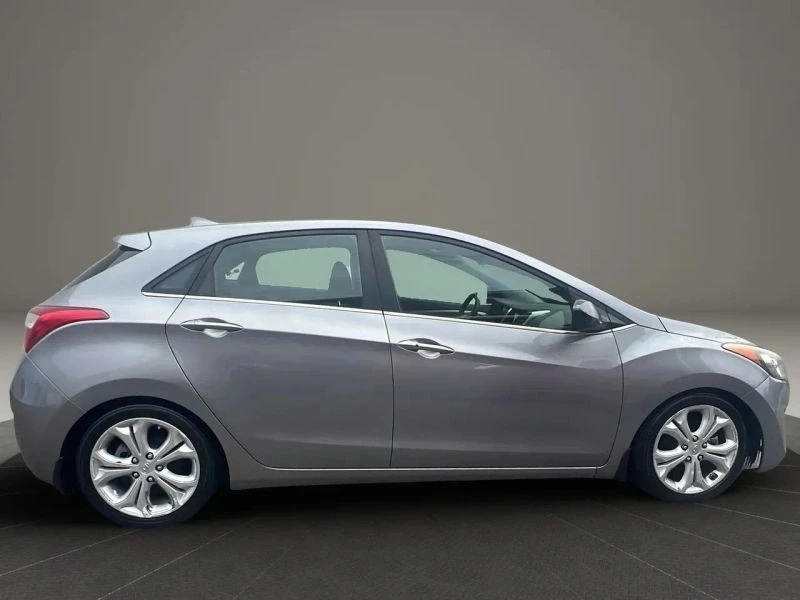 2013 Hyundai Elantra - Image 4 of 12