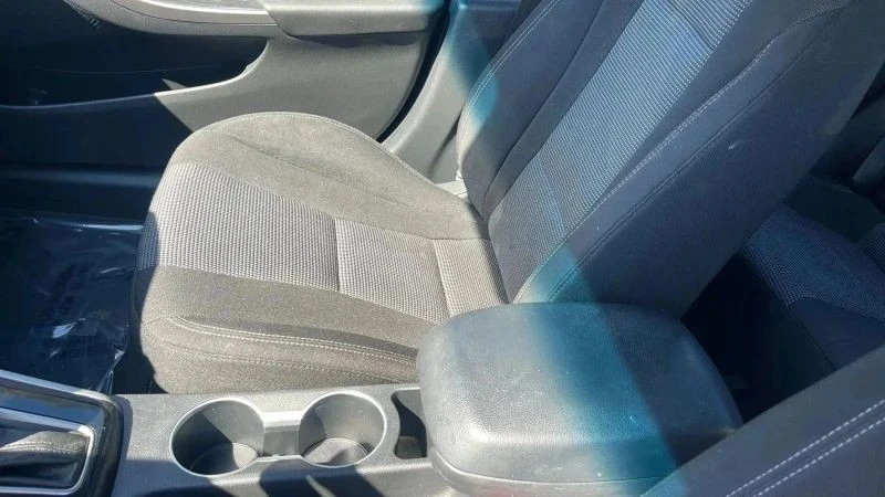 2013 Hyundai Elantra - Image 10 of 12