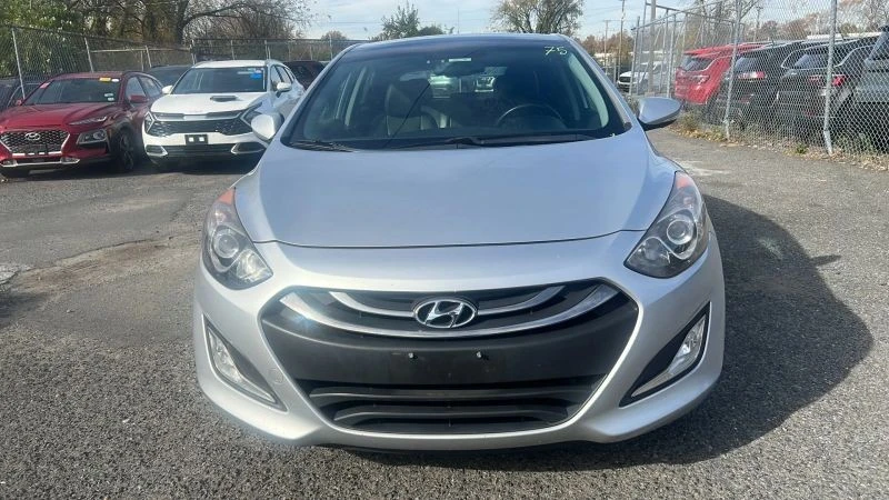 2013 Hyundai Elantra - Image 2 of 12