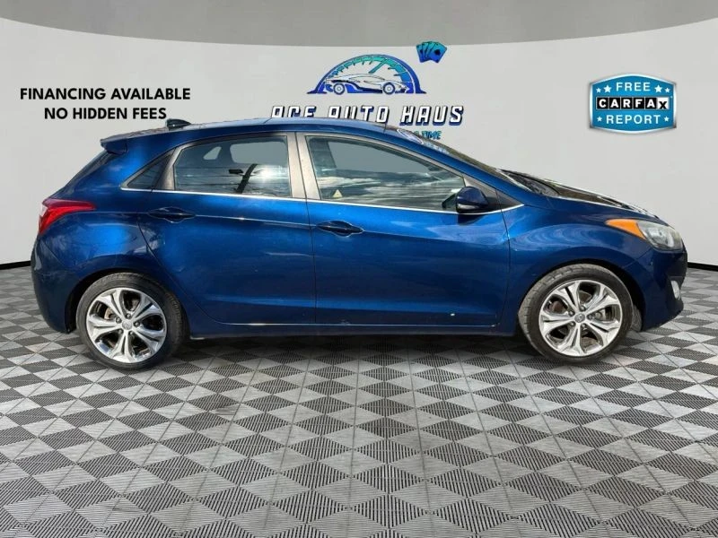 2013 Hyundai Elantra - Image 8 of 12