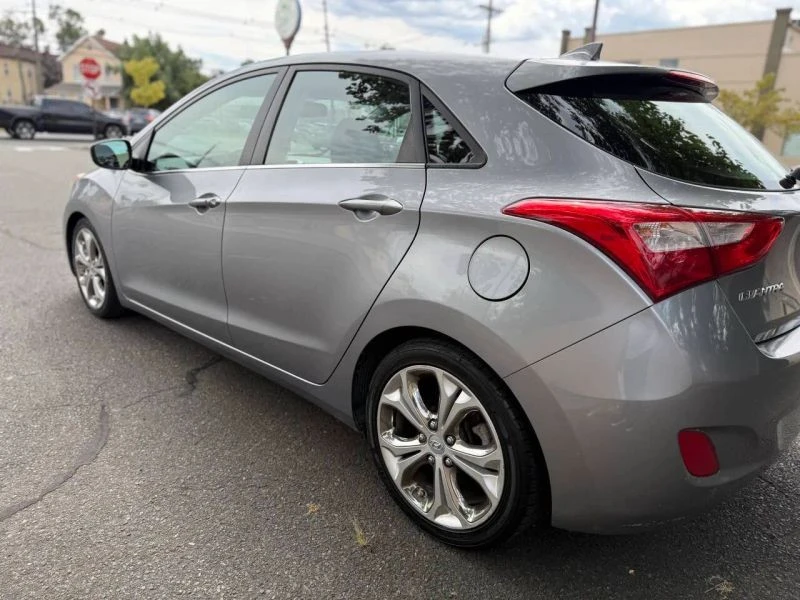 2013 Hyundai Elantra - Image 3 of 12
