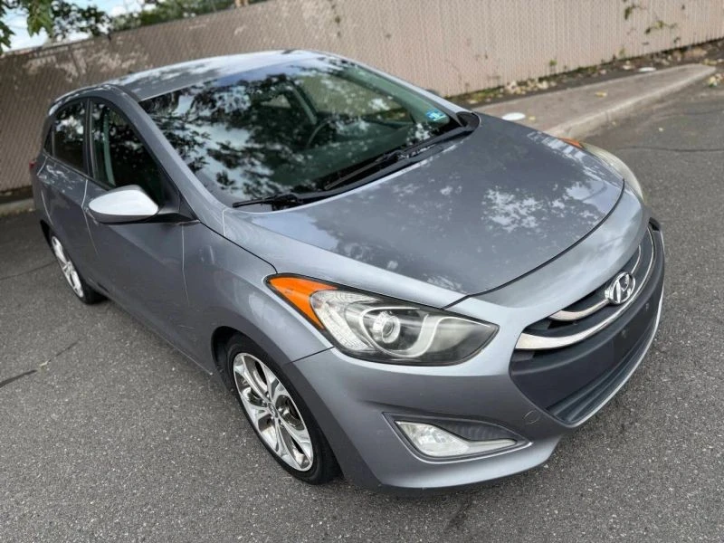 2013 Hyundai Elantra - Image 8 of 12