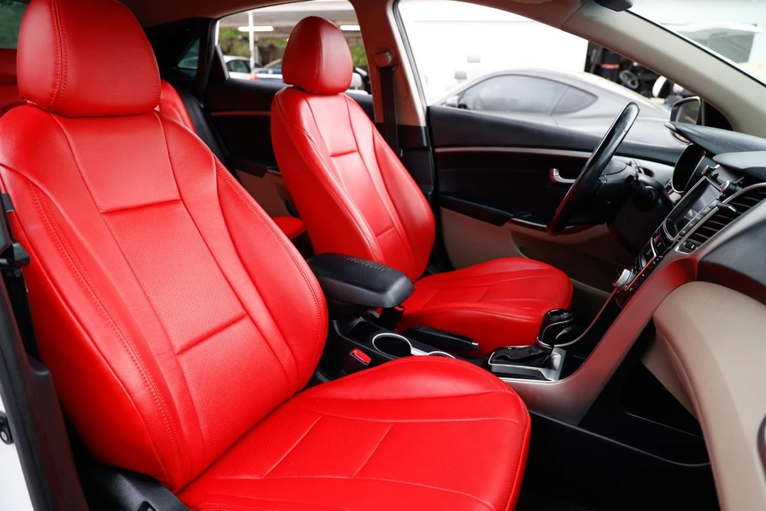 2013 Hyundai Elantra - Image 16 of 21