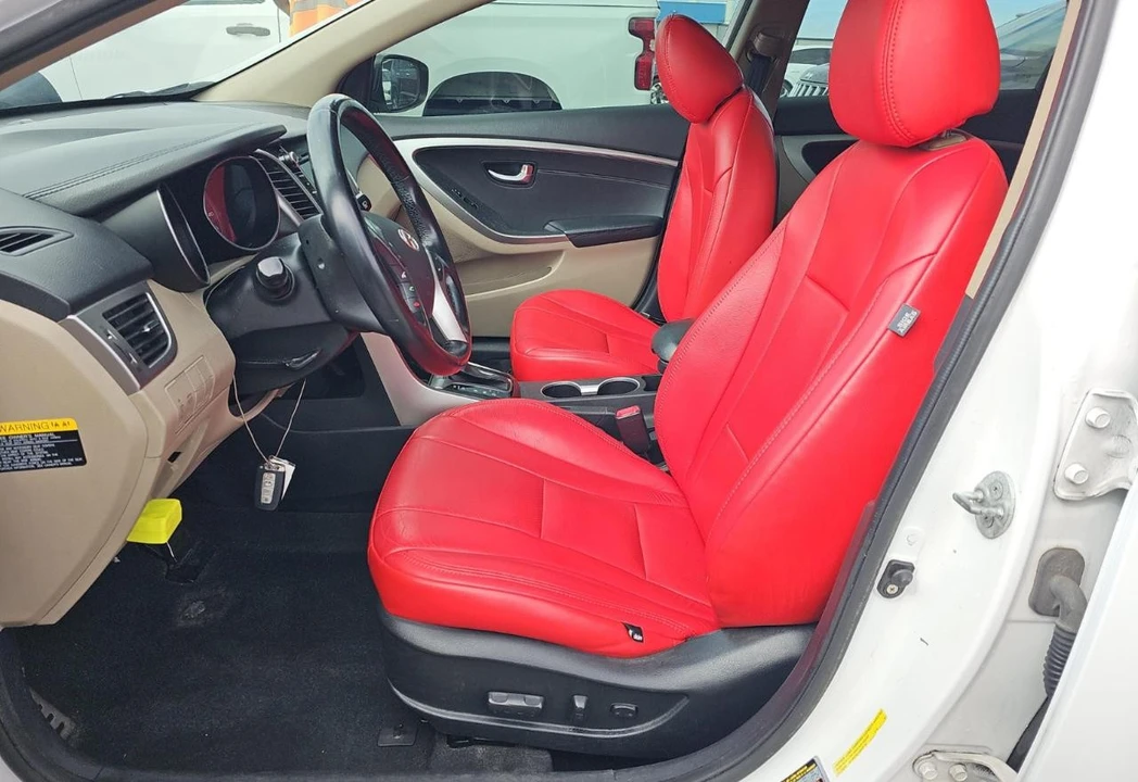 2013 Hyundai Elantra - Image 9 of 12