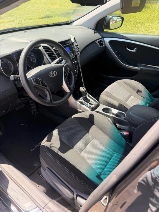2013 Hyundai Elantra - Image 5 of 9