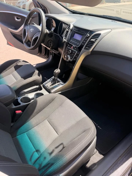 2013 Hyundai Elantra - Image 6 of 9