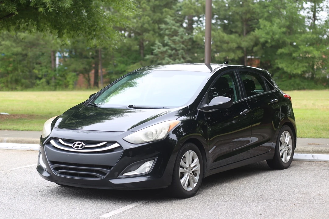 2013 Hyundai Elantra - Image 3 of 20