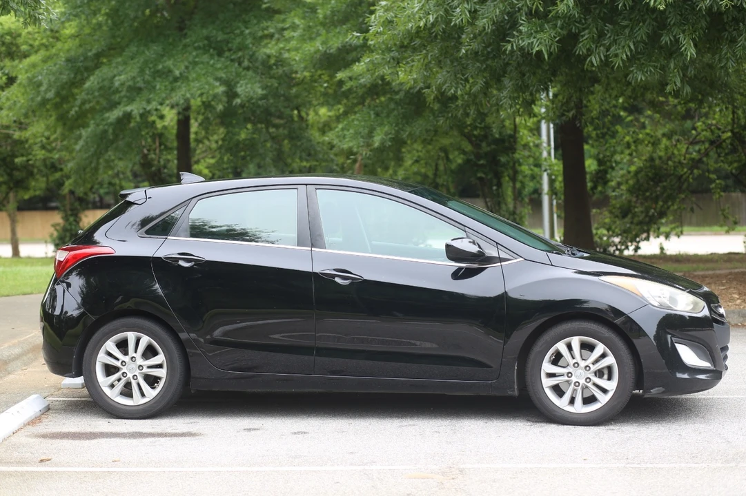 2013 Hyundai Elantra - Image 5 of 20
