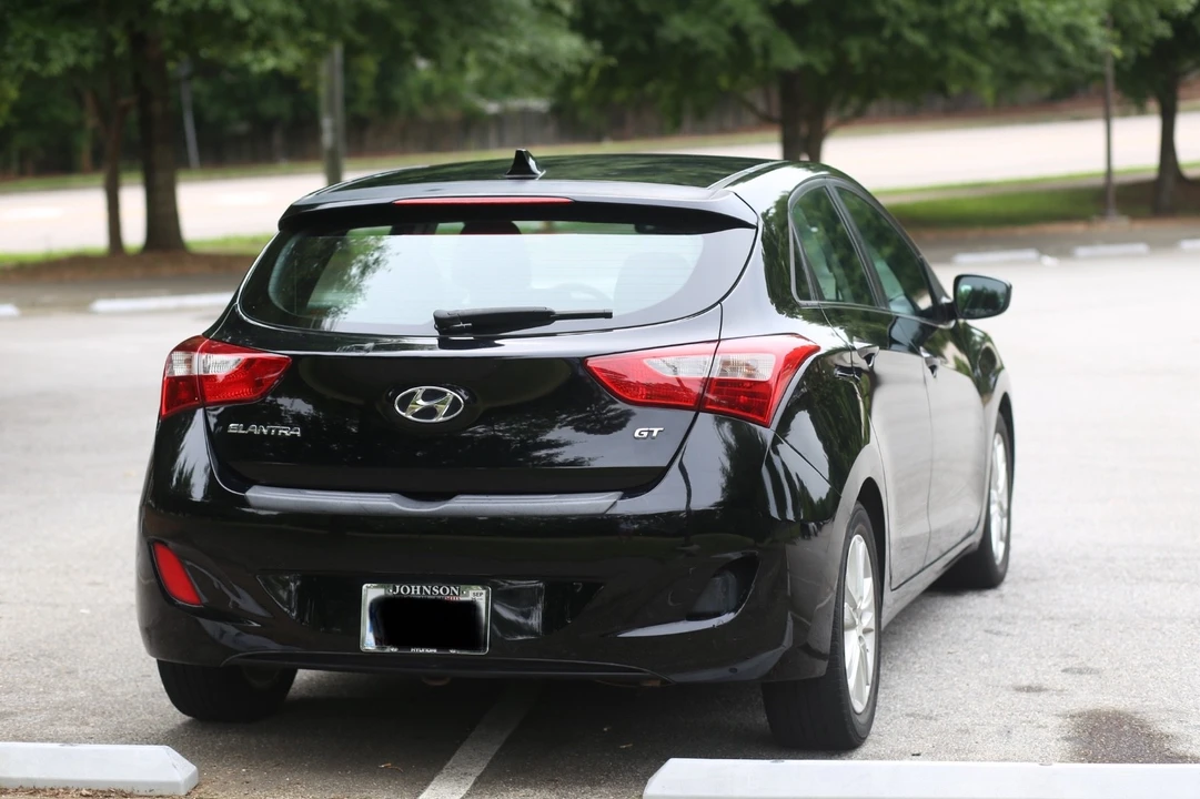 2013 Hyundai Elantra - Image 4 of 20