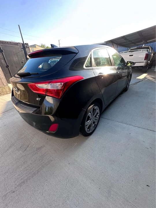 2013 Hyundai Elantra - Image 7 of 16