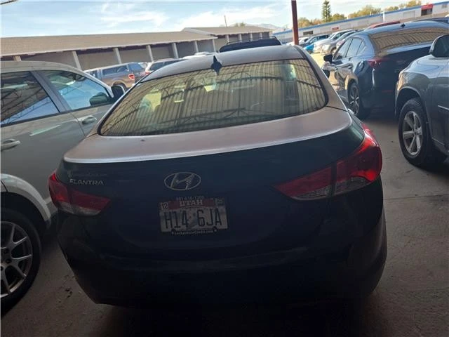 2013 Hyundai Elantra - Image 4 of 11
