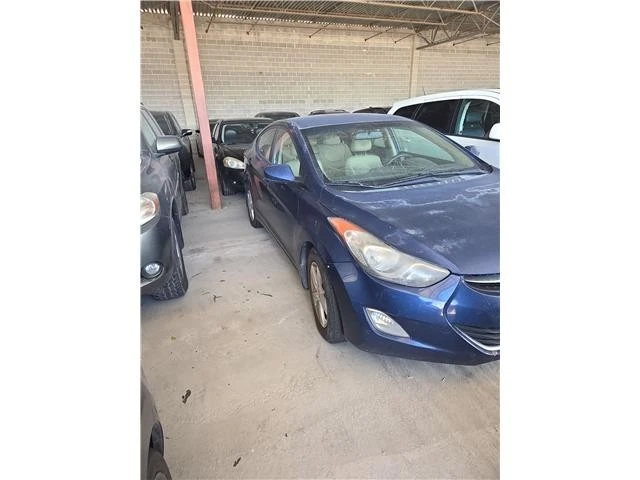 2013 Hyundai Elantra - Image 3 of 11