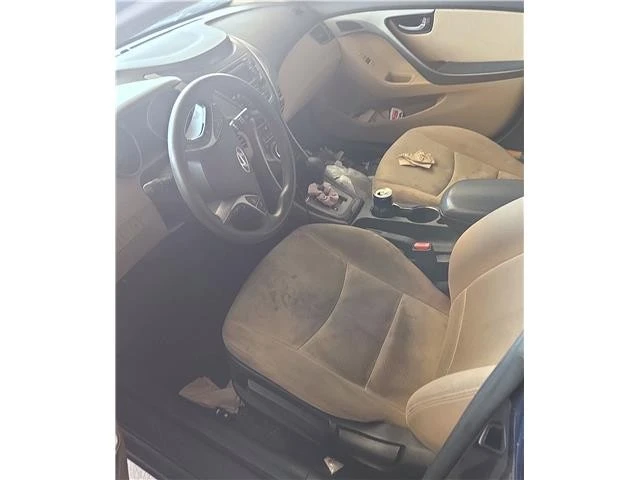 2013 Hyundai Elantra - Image 8 of 11