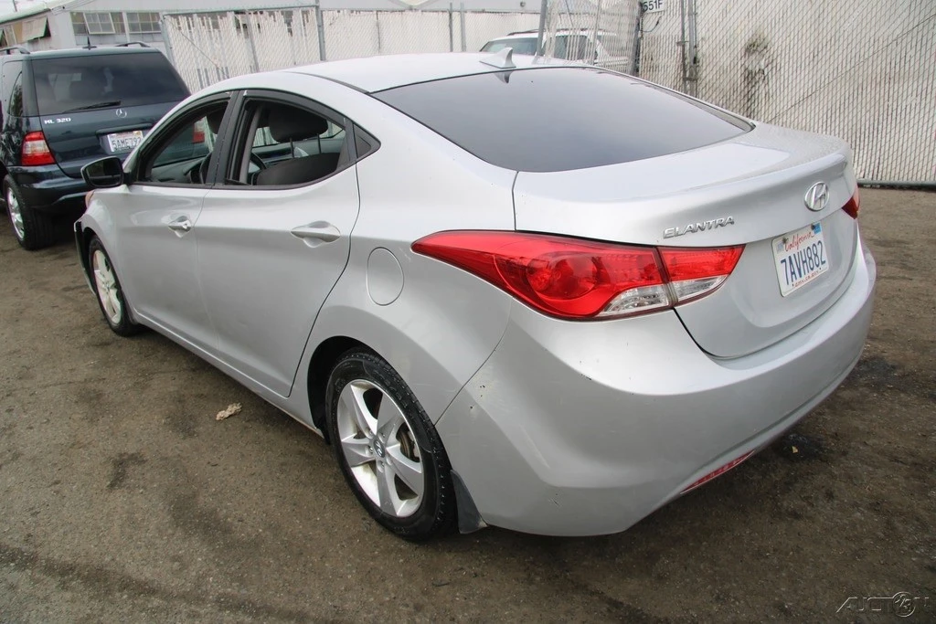 2013 Hyundai Elantra - Image 4 of 21