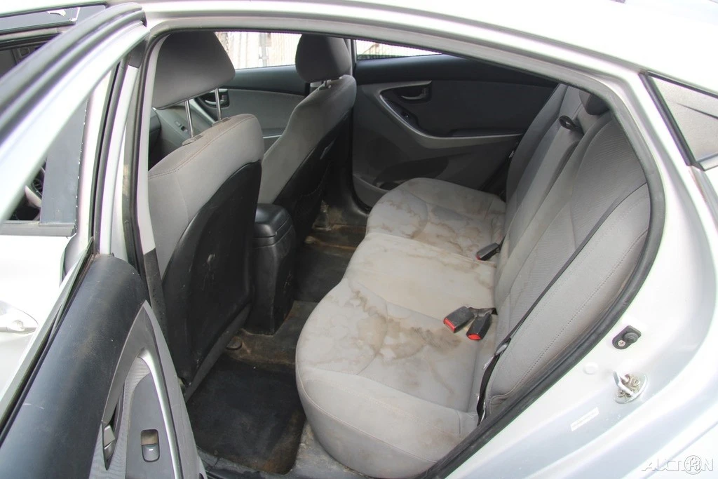 2013 Hyundai Elantra - Image 20 of 21
