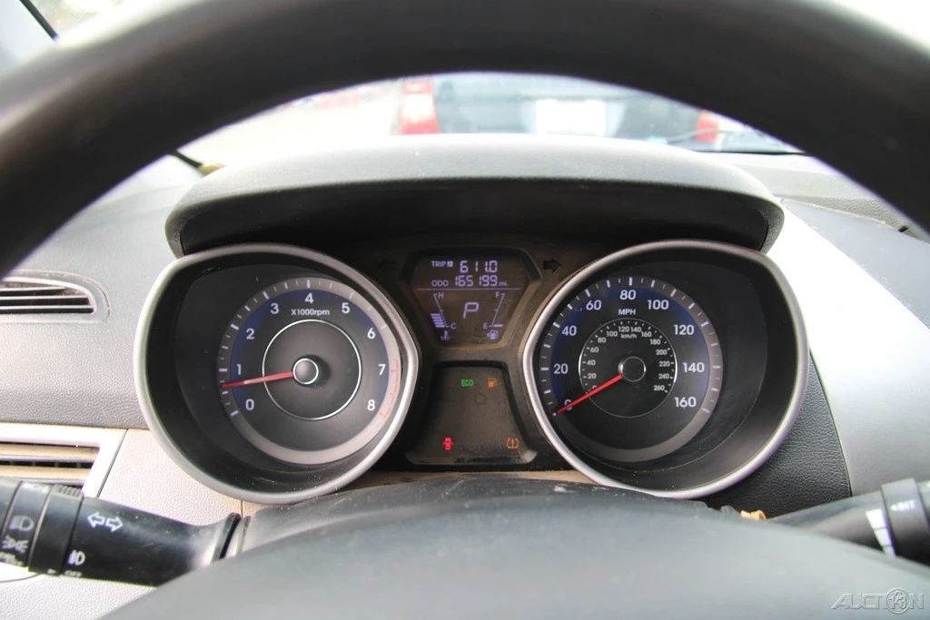 2013 Hyundai Elantra - Image 15 of 21