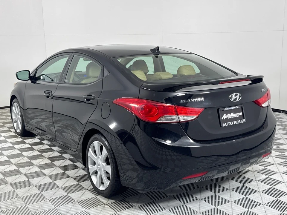 2013 Hyundai Elantra - Image 7 of 12