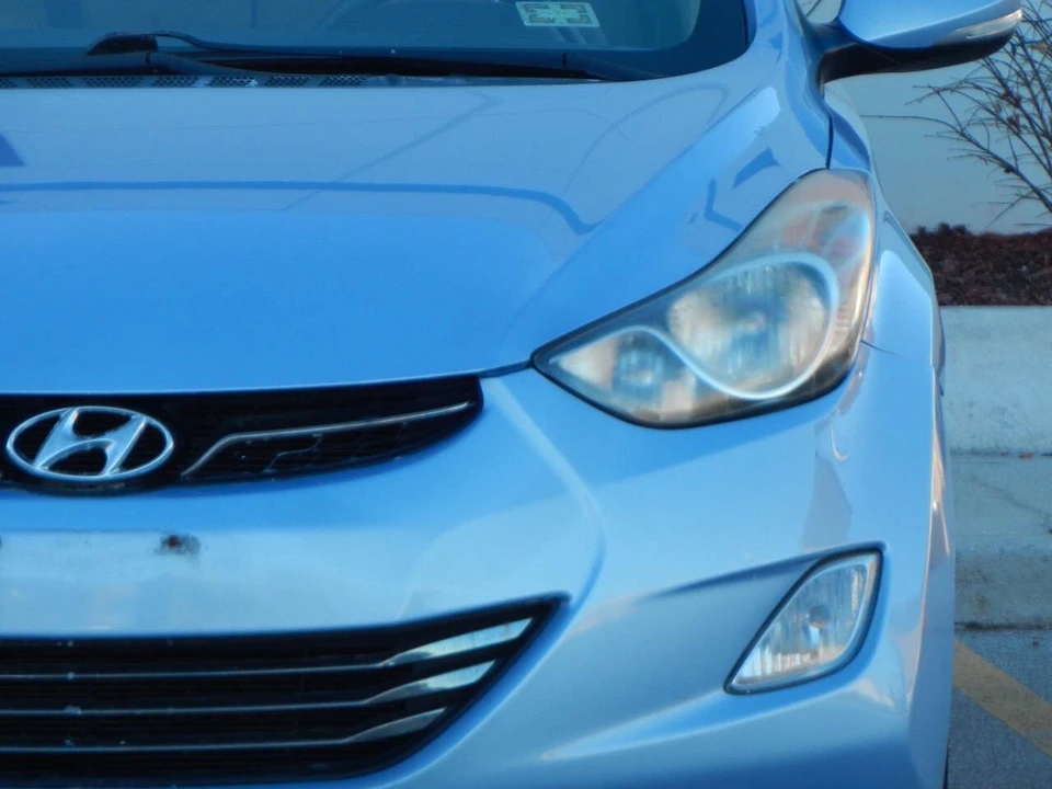 2013 Hyundai Elantra - Image 8 of 21