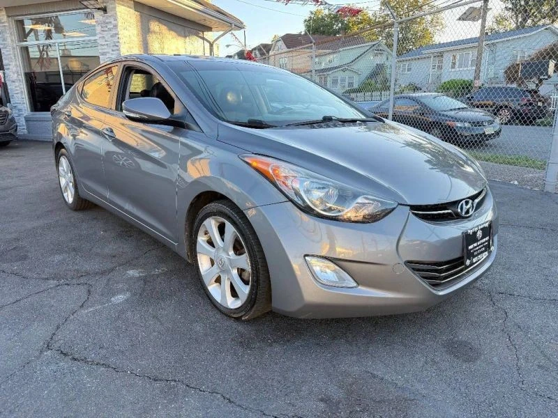 2013 Hyundai Elantra - Image 8 of 12