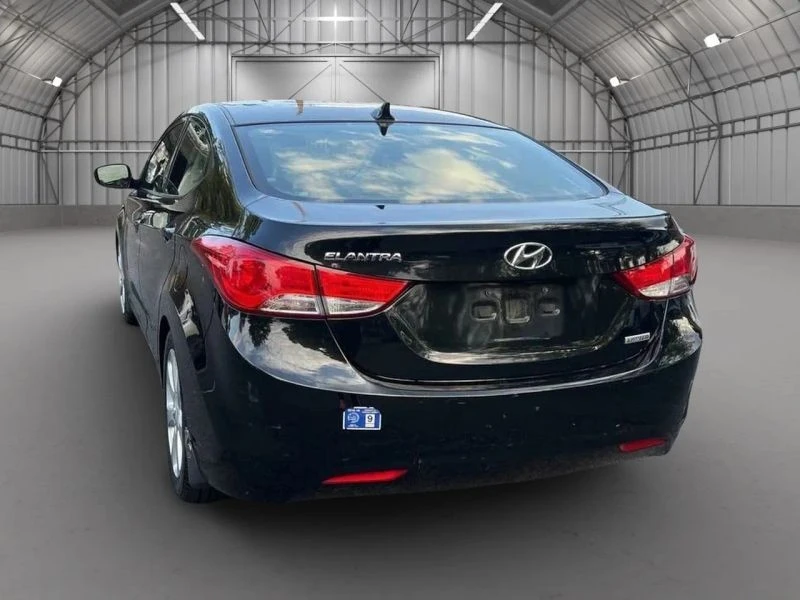 2013 Hyundai Elantra - Image 8 of 12