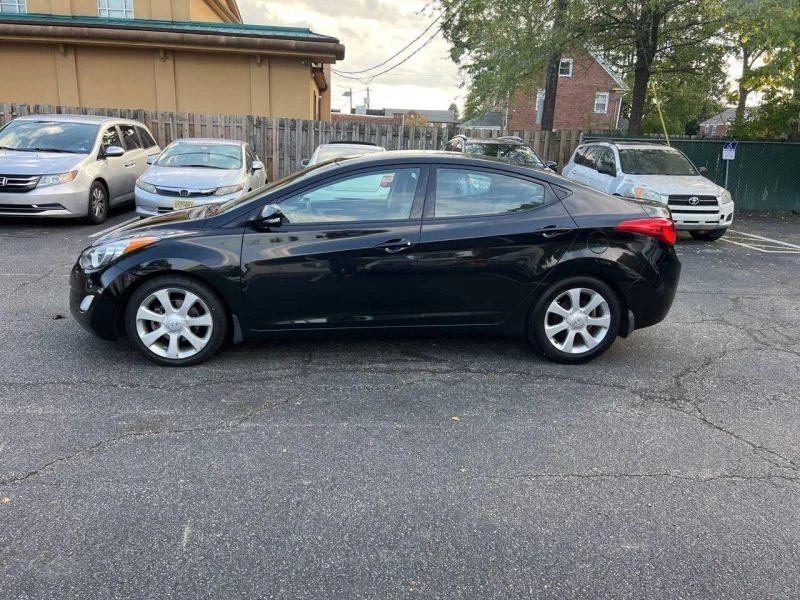 2013 Hyundai Elantra - Image 4 of 12