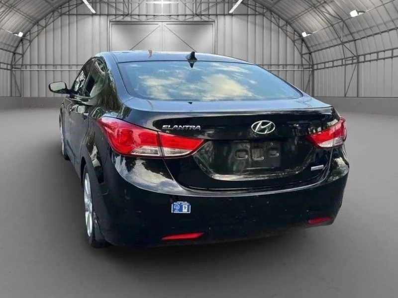 2013 Hyundai Elantra - Image 8 of 12