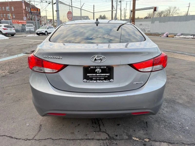2013 Hyundai Elantra - Image 5 of 12