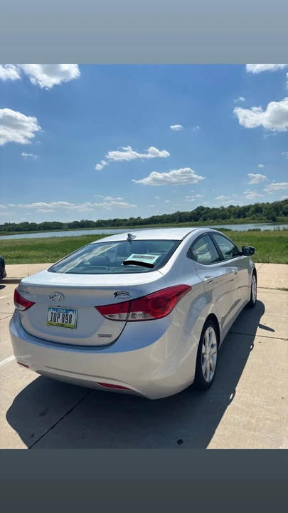 2013 Hyundai Elantra - Image 3 of 12
