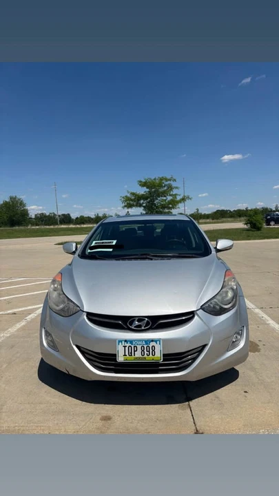 2013 Hyundai Elantra - Image 4 of 12