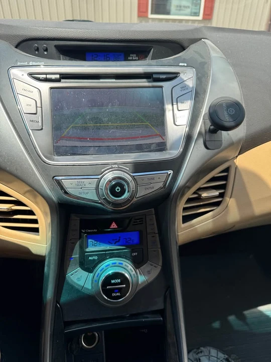 2013 Hyundai Elantra - Image 7 of 8